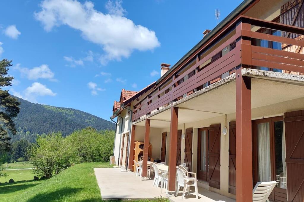 Maison De La Foret Magique. Villa Chalmazel-Jeansagniere Exterior photo